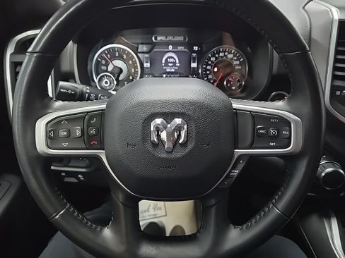 Used 2022 RAM 1500 Big Horn w/ Night Edition AWD/4WD image 18