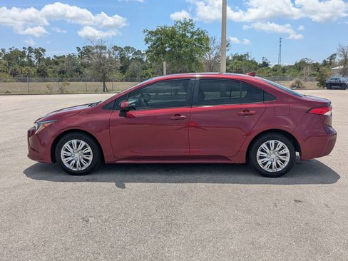 Used 2022 Toyota Corolla LE FWD image 9