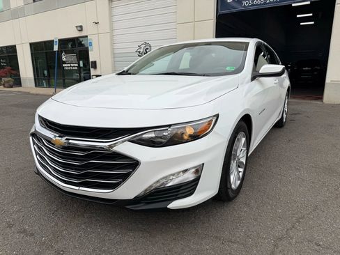 Used 2023 Chevrolet Malibu LT FWD image 5