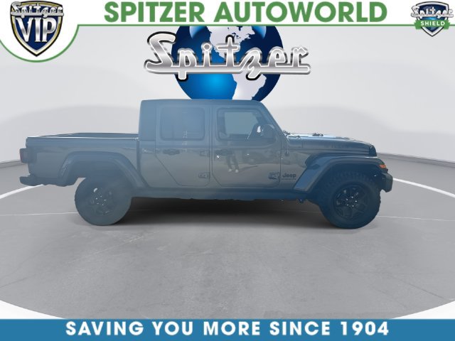 Certified 2022 Jeep Gladiator Sport AWD/4WD image 11