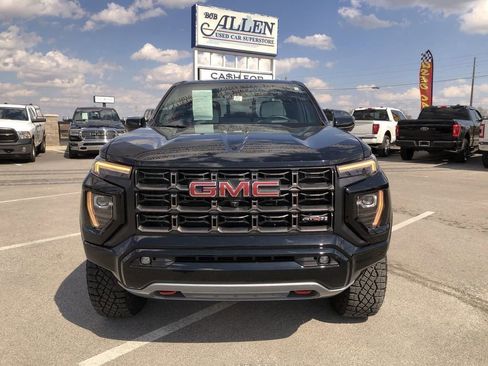Used 2024 GMC Canyon AT4X image 8