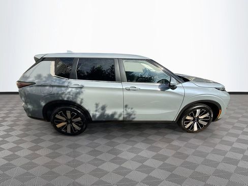 New 2026 Mitsubishi Outlander SE image 8