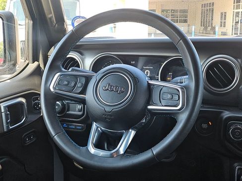 Used 2023 Jeep Wrangler Unlimited Rubicon 4xe AWD/4WD image 7