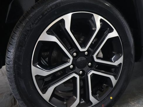 Used 2023 Jeep Compass Limited AWD/4WD image 29