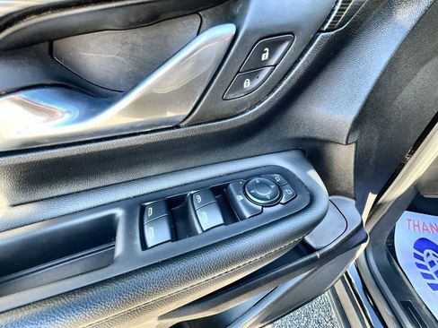 Used 2024 GMC Terrain SLE image 22