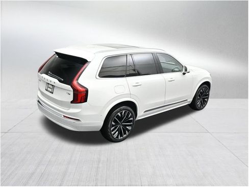 New 2026 Volvo XC90 T8 Ultra AWD/4WD image 18