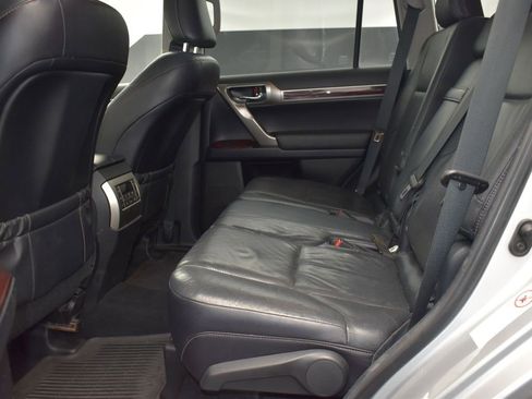 Used 2015 Lexus GX 460 image 14