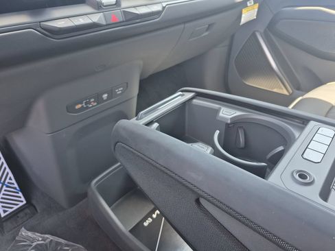 New 2026 Kia EV9 GT-Line AWD/4WD image 9