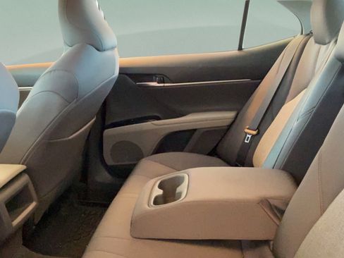 Used 2019 Toyota Camry LE FWD image 28