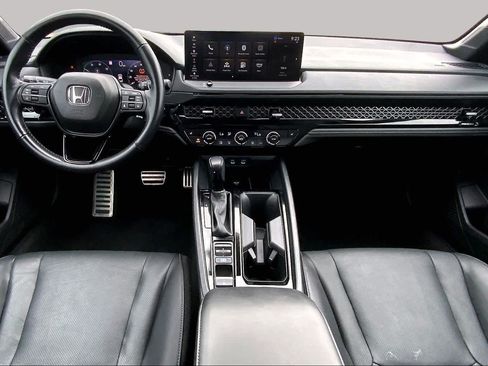 Used 2025 Honda Accord Sport image 16