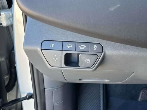 Used 2024 Kia EV9 Light Long Range image 28