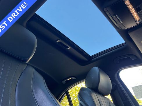 Used 2022 Mercedes-Benz E 350 Sedan image 16