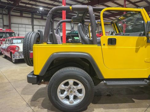 Used 2000 Jeep Wrangler Sport image 9