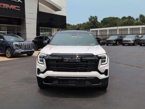 New 2027 GMC Terrain Elevation w/ Elevation Premium Package AWD/4WD image 2