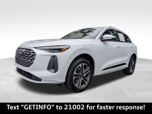 Used 2025 Audi Q5 Premium Plus w/ Premium Plus image 8