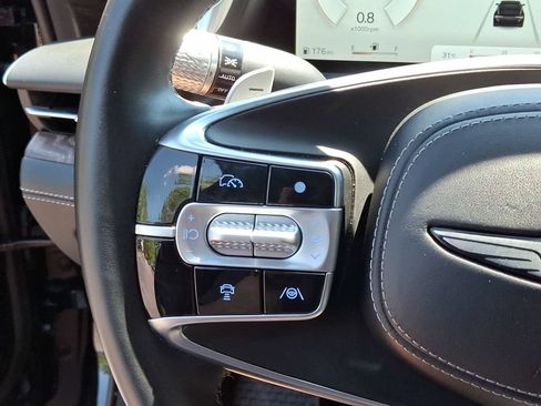 Used 2023 Genesis G90 3.5T AWD/4WD image 23