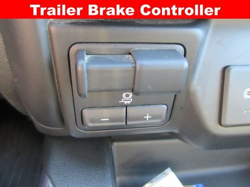Certified 2022 Chevrolet Silverado 2500 LT w/ Convenience Package AWD/4WD image 19