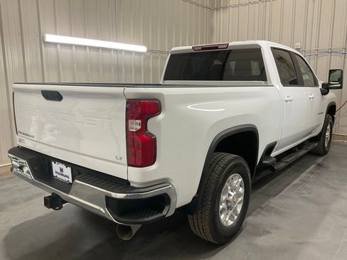 Used 2024 Chevrolet Silverado 2500 LT image 24