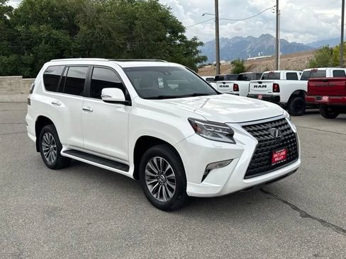 Used 2022 Lexus GX 460 Luxury w/ Off Road Package AWD/4WD image 10