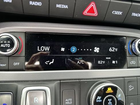 Used 2024 Hyundai Palisade Calligraphy AWD/4WD image 21