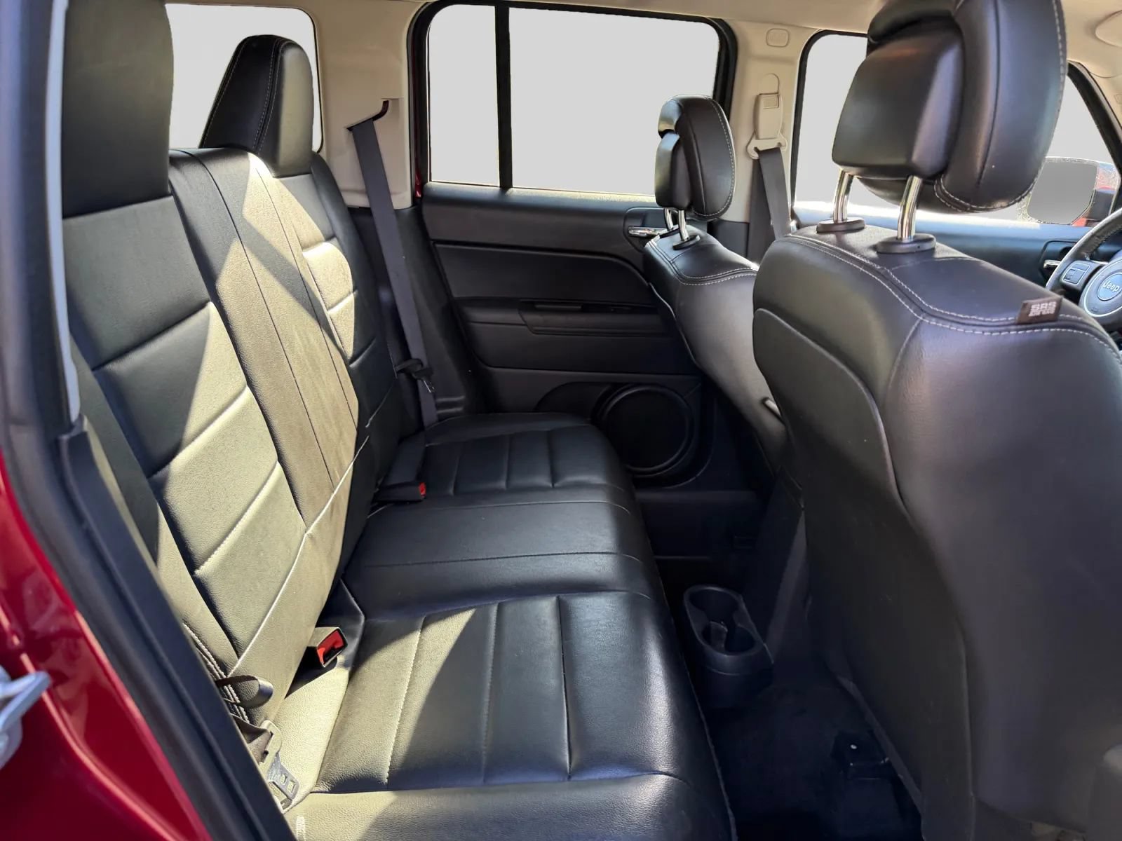 Used 2015 Jeep Patriot High Altitude FWD image 18
