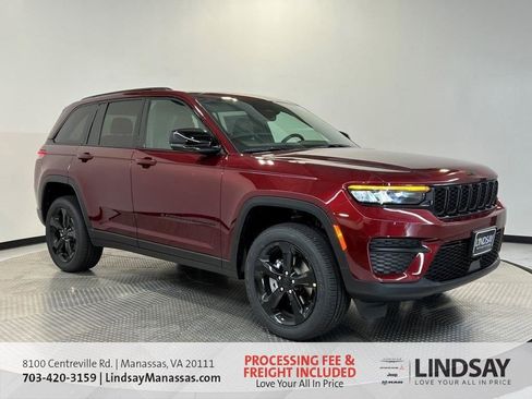New 2025 Jeep Grand Cherokee Altitude image 1