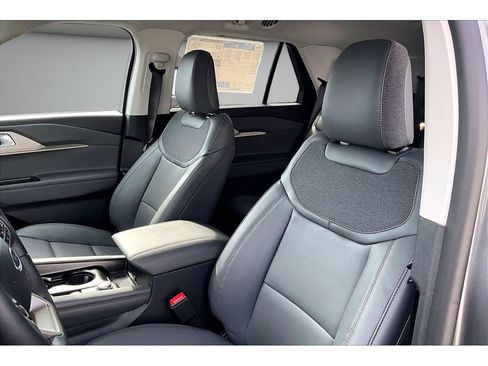 New 2026 Ford Explorer Active w/ Active Comfort Package AWD/4WD image 12