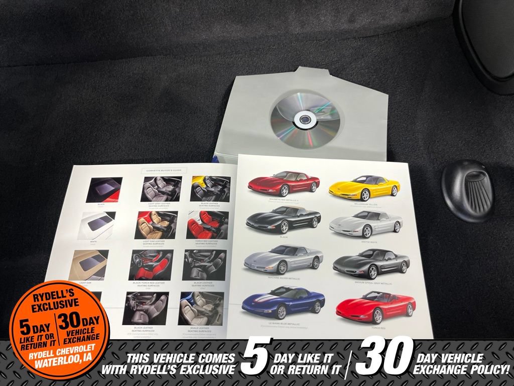 Used 2004 Chevrolet Corvette Coupe RWD image 18