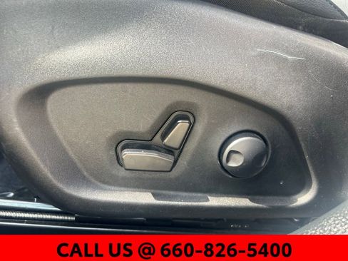Used 2025 Jeep Compass Limited AWD/4WD image 10