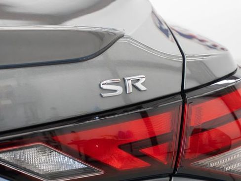 Used 2022 Nissan Sentra SR w/ Trunk Package FWD image 28