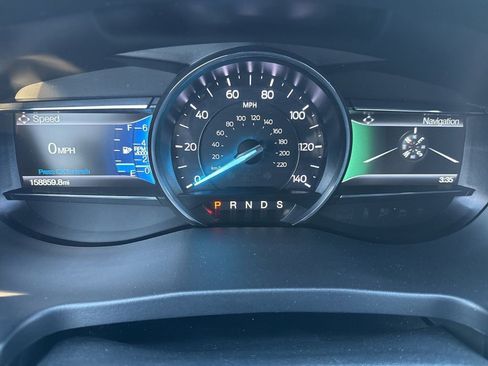 Used 2018 Ford Explorer XLT w/ Equipment Group 202A image 26