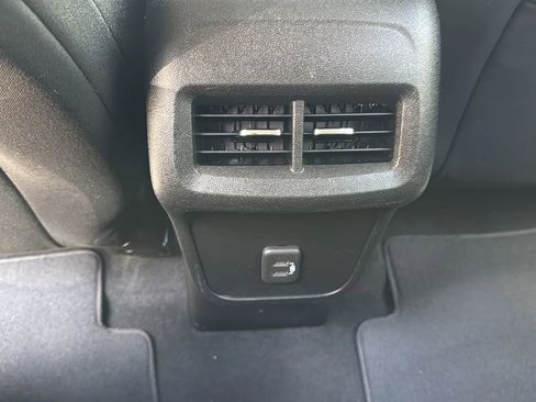 Used 2020 Chevrolet Equinox LS w/ LS Convenience Package image 29