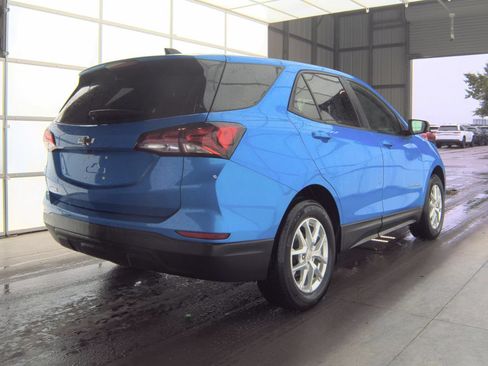 Used 2024 Chevrolet Equinox LS w/ LS Convenience Package FWD image 6
