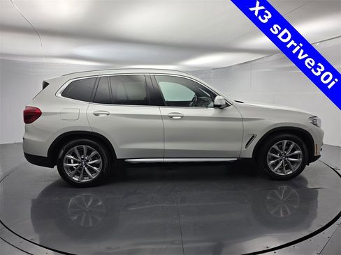 Used 2019 BMW X3 sDrive30i image 3