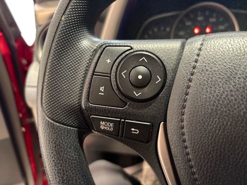 Used 2015 Toyota RAV4 LE AWD/4WD image 36