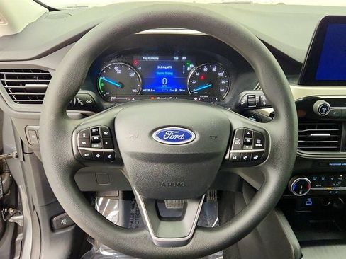 Used 2022 Ford Escape SE FWD image 13
