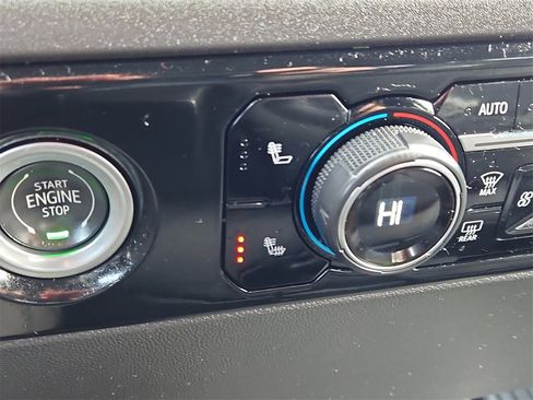 Certified 2023 Chevrolet Silverado 1500 LT image 19