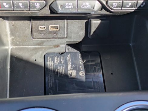 Used 2022 Chevrolet Tahoe High Country image 30