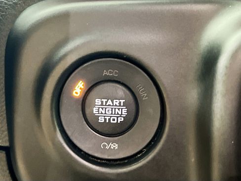 Used 2021 Jeep Wrangler Unlimited Rubicon image 24