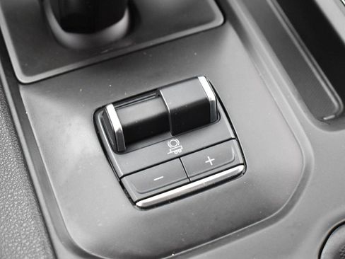 Used 2024 GMC Sierra 1500 AT4 w/ AT4 Preferred Package image 21