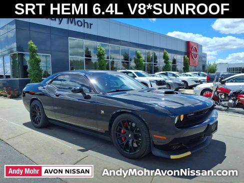 Used 2018 Dodge Challenger R/T Scat Pack RWD image 1