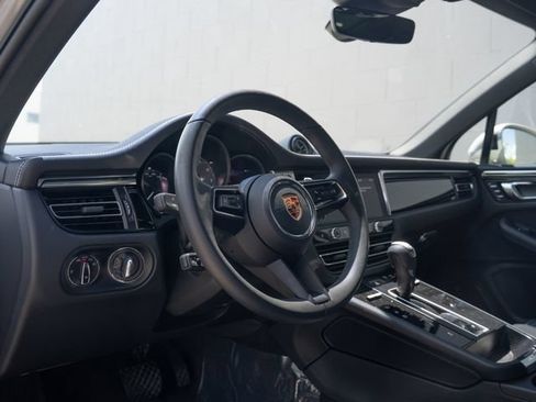 Certified 2026 Porsche Macan S AWD/4WD image 4