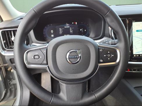 Used 2025 Volvo S60 B5 Core image 15