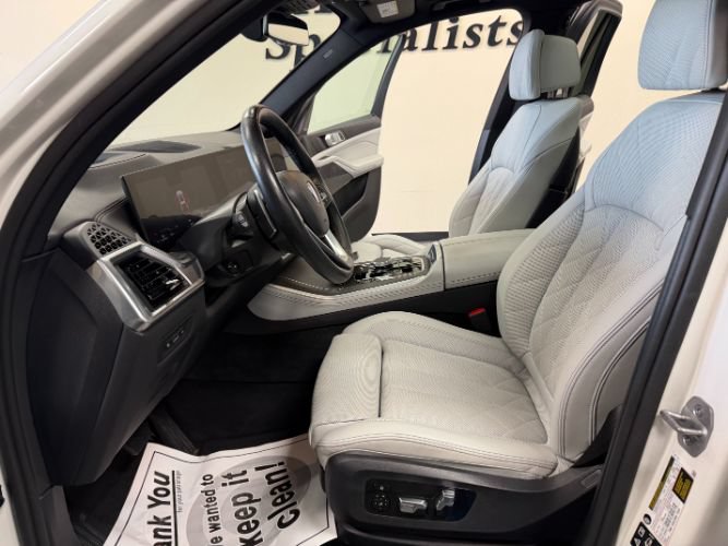 Used 2026 BMW X5 xDrive40i AWD/4WD image 12