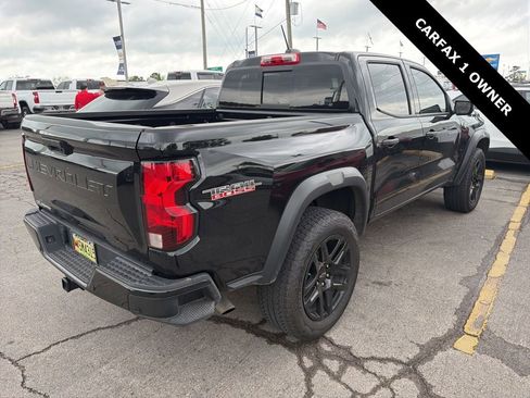 Used 2025 Chevrolet Colorado Trail Boss image 2