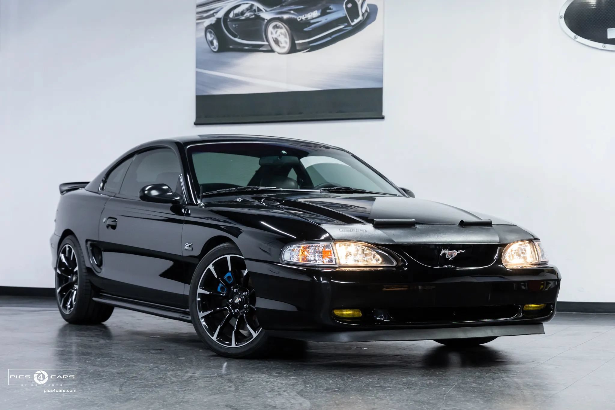Used 1994 Ford Mustang GT RWD image 1