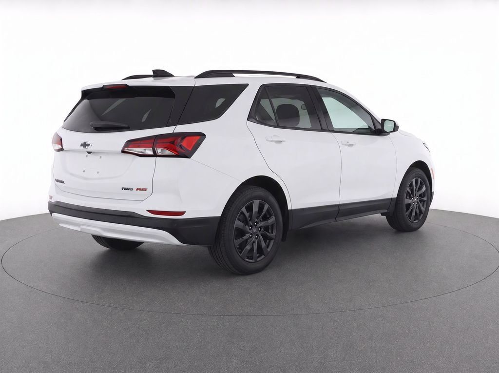 Used 2024 Chevrolet Equinox RS AWD/4WD image 9