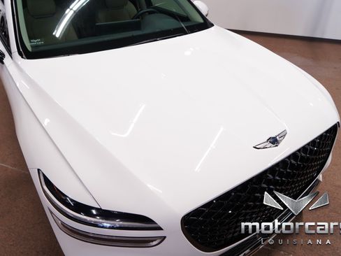 Used 2022 Genesis GV70 2.5T image 13