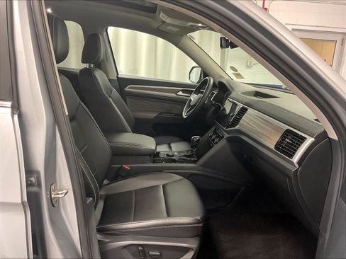 Used 2023 Volkswagen Atlas SEL image 11