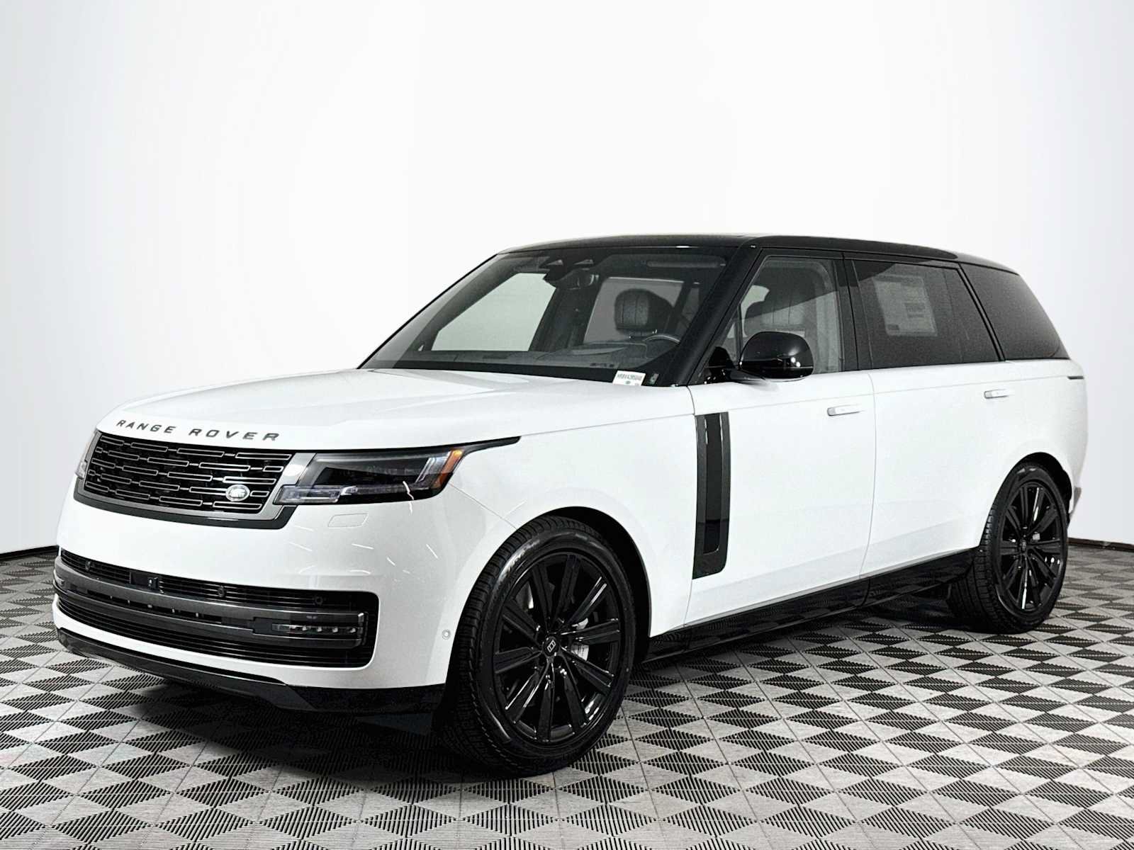 New 2027 Land Rover Range Rover Long Wheelbase SE AWD/4WD image 1